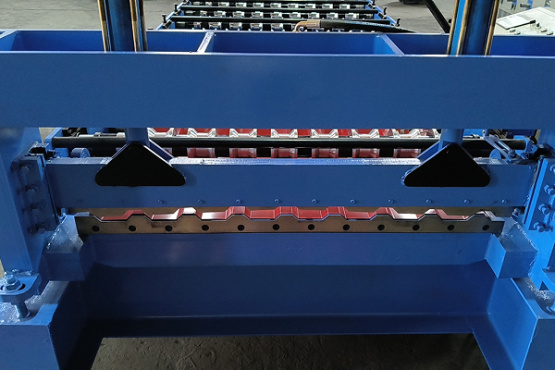 Поставка двухэтажной линии для производства профлиста С20 в Полуханово