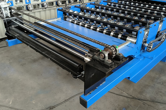 Поставка двухэтажной линии для производства профлиста С8+С21 в Вилючинск