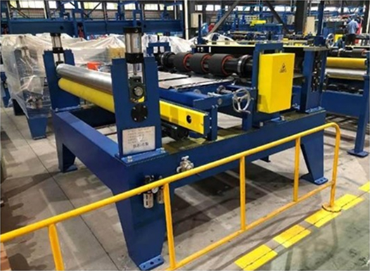 Система подготовки и подачи стального листа SZM-1250 Система подготовки и подачи стального листа SZM-1250