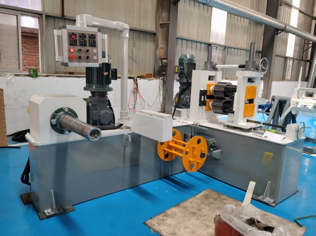 Линия для продольной резки магнитно-мягких сплавов 400mmx0.15mm-1mm Линия для продольной резки магнитно-мягких сплавов 400mmx0.15mm-1mm