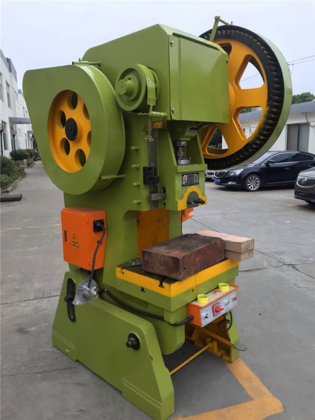 Линия для производства подвесов для гипсокартона ZH-125 Линия для производства подвесов для гипсокартона ZH-125