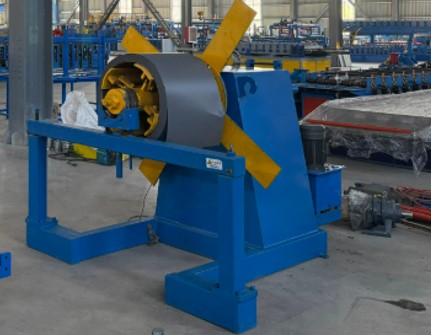 Линия для производства сэндвич-панелей для откатных ворот SP-GS-AU-DX