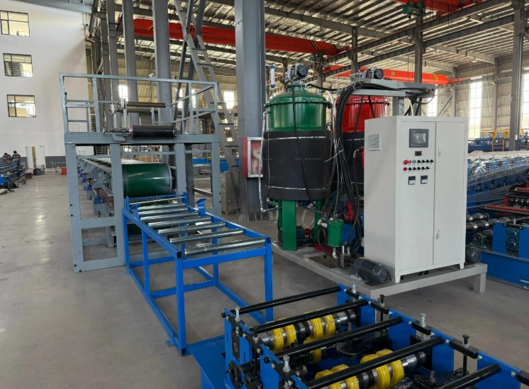 Линия для производства сэндвич-панелей для откатных ворот SP-GS-AU-DX