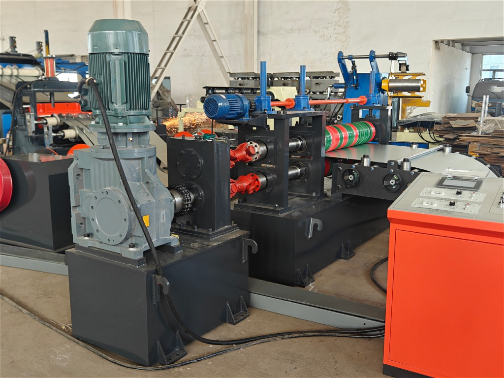 Станок для продольной резки металла 3.0-1250 мм