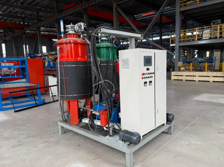 Линия для производства сэндвич-панелей для откатных ворот SP-GS-AU-DX