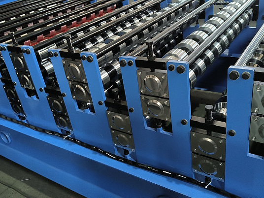 Поставка двухъярусной линии для производства профлиста С8+С20 в Пятигорск