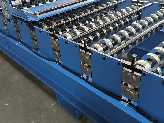 Поставка двухэтажной линии для производства профлиста С8+С21 в Вилючинск